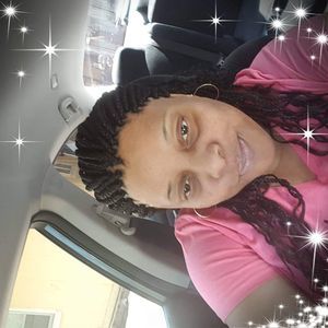 Meet your Posher, Pamela